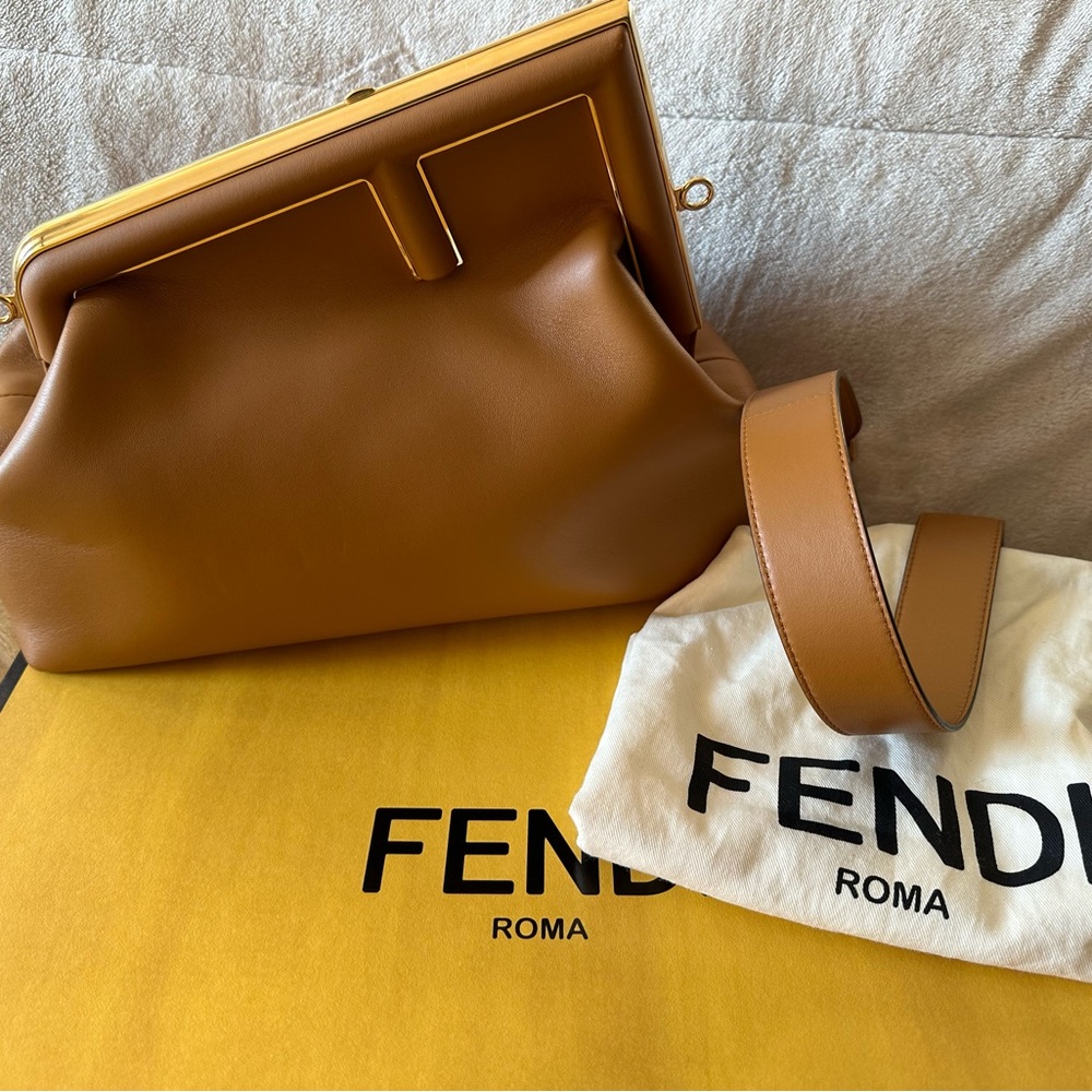 💯 Authentic Medium Fendi First bag